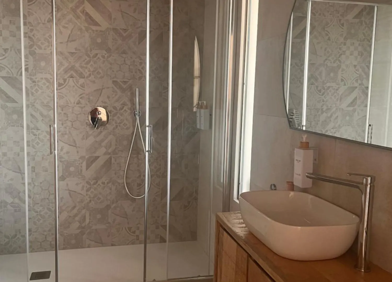Greenrose Osmate Hotel apartamentowy